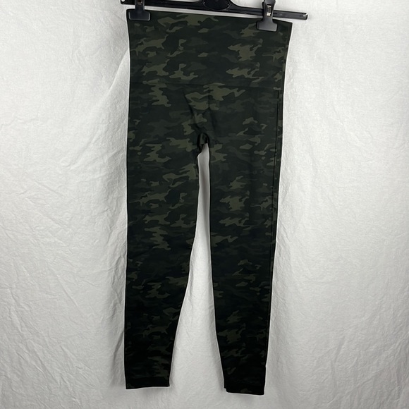 Spanx large camo seamless - Picture 5 of 6